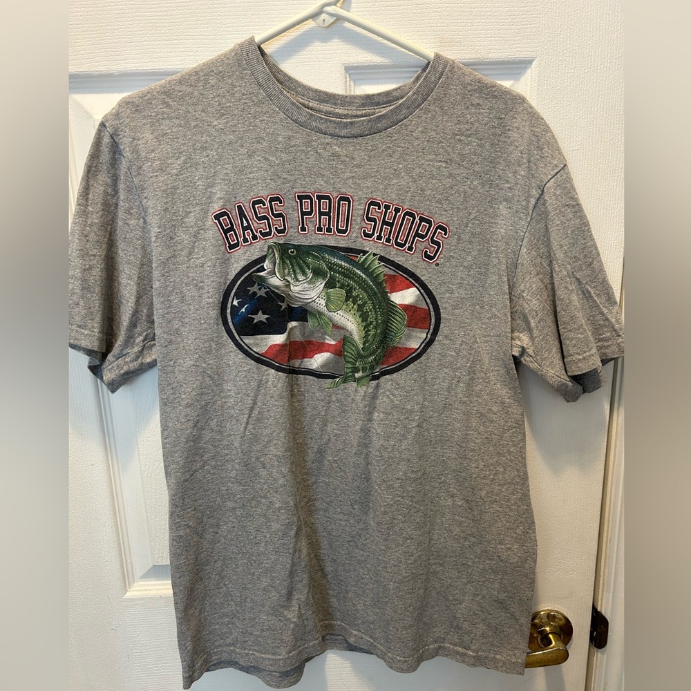 Bass Pro Shop T-shirt‎